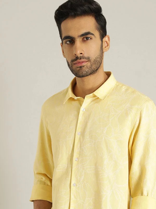 Indian Terrain Men Printed Yellow Shirt